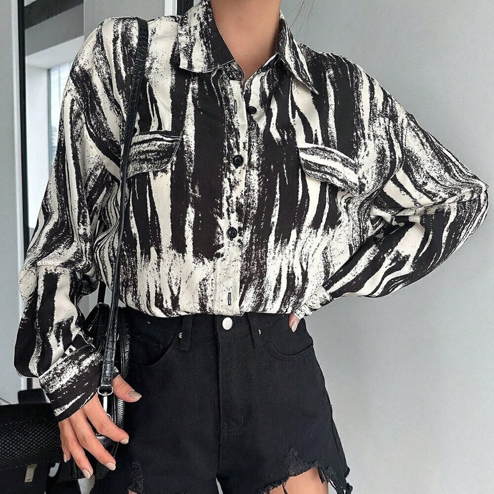 Black and White Casual Women's Brush Print Drop Shoulder Shirt - Picture 7 of 8